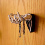 Halloween Skeleton Hand Ring Holder Wall Mounted Key Holder Organizer Multifunctional Wall Hooks for Hanging Keys Jewelry Bra