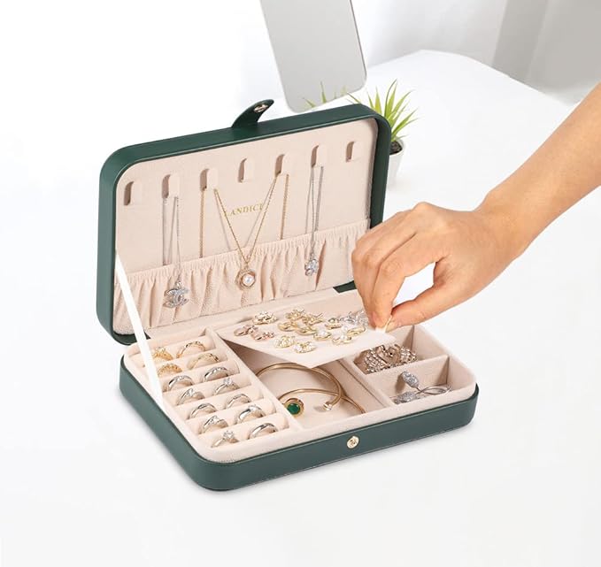 LANDICI Small Jewelry Box for Women Girls, PU Leather Travel Jewelry Organizer Case, Jewellery Storage Holder Display for Rin