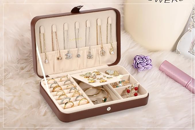 LANDICI Small Jewelry Box for Women Girls, PU Leather Travel Jewelry Case, Portable Jewelry Organizer Storage Holder Display 