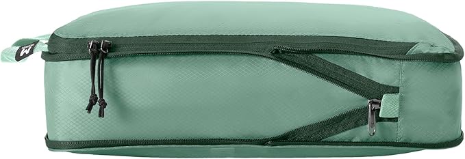 Eagle Creek Pack-It Isolate Compression Cube - Compact Packing Cube for Travel Accessories - Water-Resistant - Durable Zipper