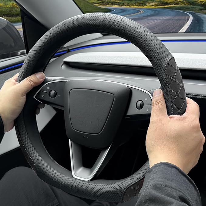 LKWLIKEI Leather Steering Wheel Cover. Elegant Diamond Checkered Design, Non-Slip and Breathable, for Tesla Model 3/Y Steerin