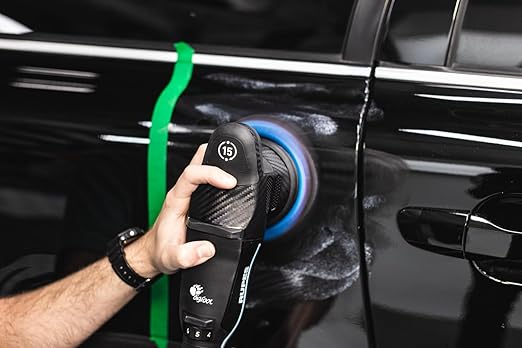 Koch-Chemie - Micro Cut & Finish Polishing Compound with Carnauba Wax - Permanent Removal of Holograms, Fine Scratches & Sanding Marks; Long Term Sealing; Non-Fugitive Silicones (5 Liters)