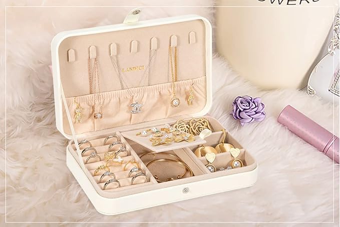 LANDICI Small Jewelry Box for Women Girls, PU Leather Travel Jewelry Case, Portable Jewelry Organizer Storage Holder Display 