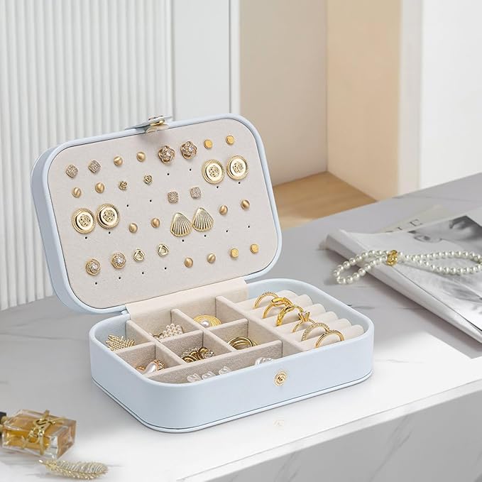 VLANDO Travel Jewelry Case, PU Leather Travel Jewelry Box with Earring Holder, Portable Display Mini Jewelry Case for Mothers