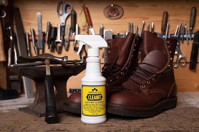 Obenauf's Cleanit Leather Cleaner - Natural Plant Oil Leather Cleaner for Boots, Furniture and Car Interior - Safe and Gentle