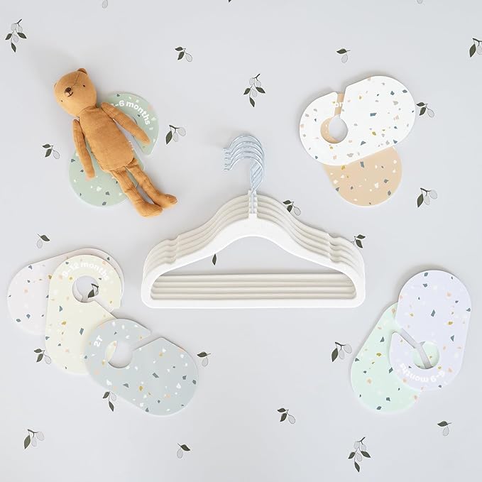 3 Sprouts Baby Closet Organizer Set - 15 Nursery Hangers with 8 Size Dividers, Closet Dividers for Baby Clothes and Clothes O