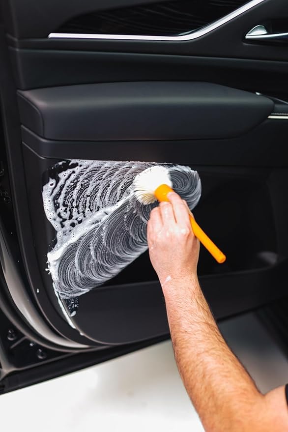 P & S PROFESSIONAL DETAIL PRODUCTS Swift Clean & Shine - Interior Cleaner & Protectant for Leather, Vinyl, Plastic - Cleans, 