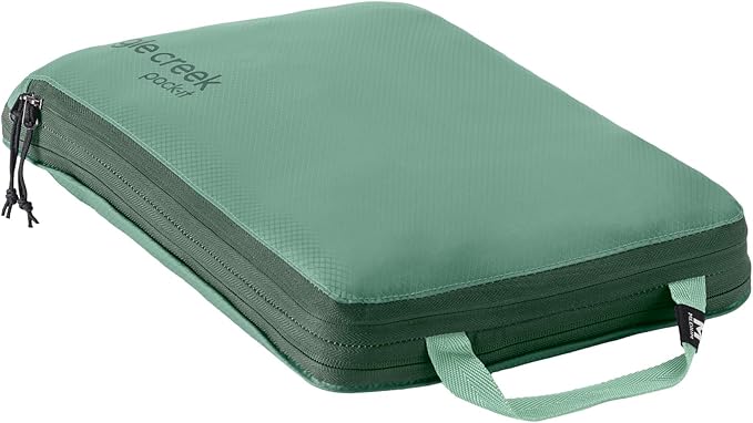 Eagle Creek Pack-It Isolate Compression Cube - Compact Packing Cube for Travel Accessories - Water-Resistant - Durable Zipper
