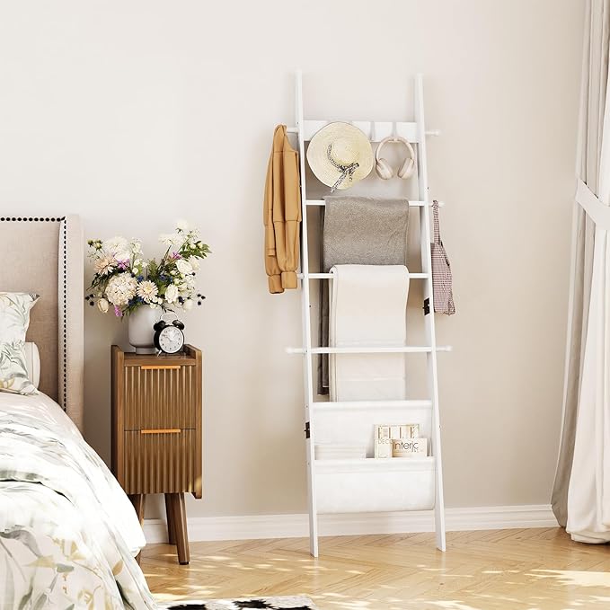 ELYKEN Blanket Ladder, 5-Tier Farmhouse Wooden Rack with Synthetic Leather Pocket, 4 Removable Hooks, Decorative Leaning Ladd