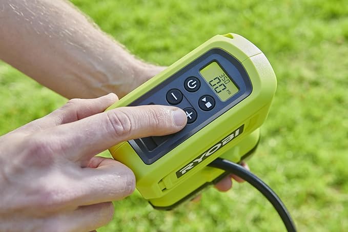Ryobi - 18 V One+ 11 Bar Wireless Compressor - Tyre and Ball Inflation - Comes with 3 Tips (without Battery) - RPI18