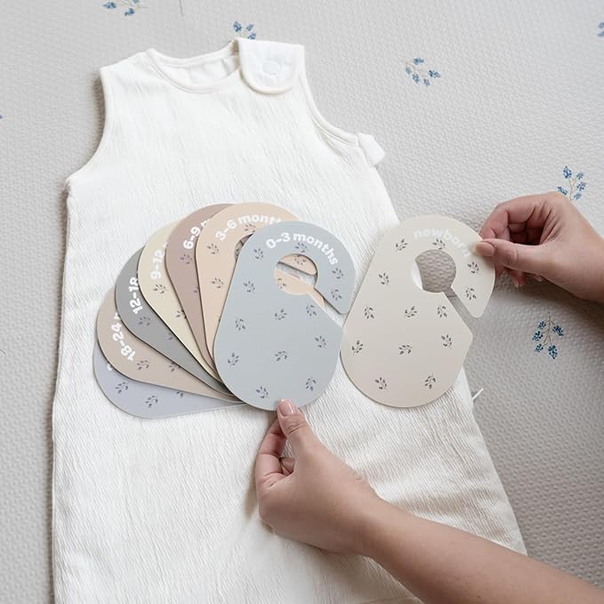 3 Sprouts Baby Closet Dividers 8-Piece Set Newborn to 2T - Double-Sided Organizer for Nursery Clothing Storage - Blueberry