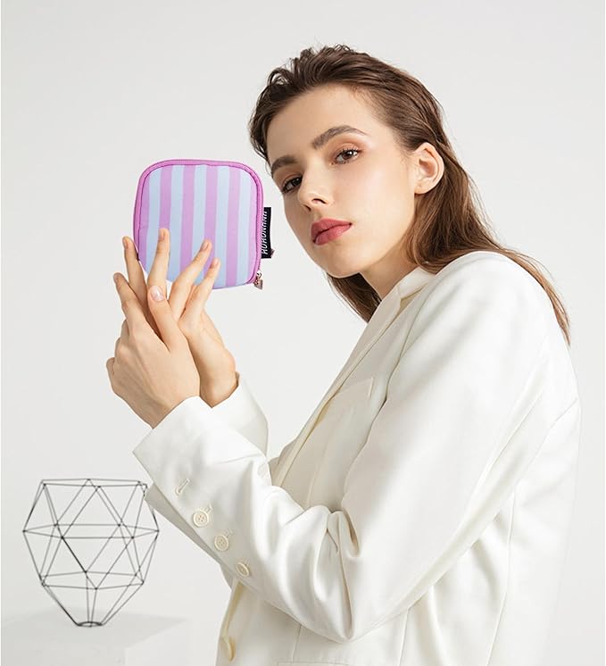 Travel Jewelry Case Small Jewelry Organizer Purse Jewelry Bag Women Christmas Gifts Jewelry Purse for Bracelet Rings Earring 