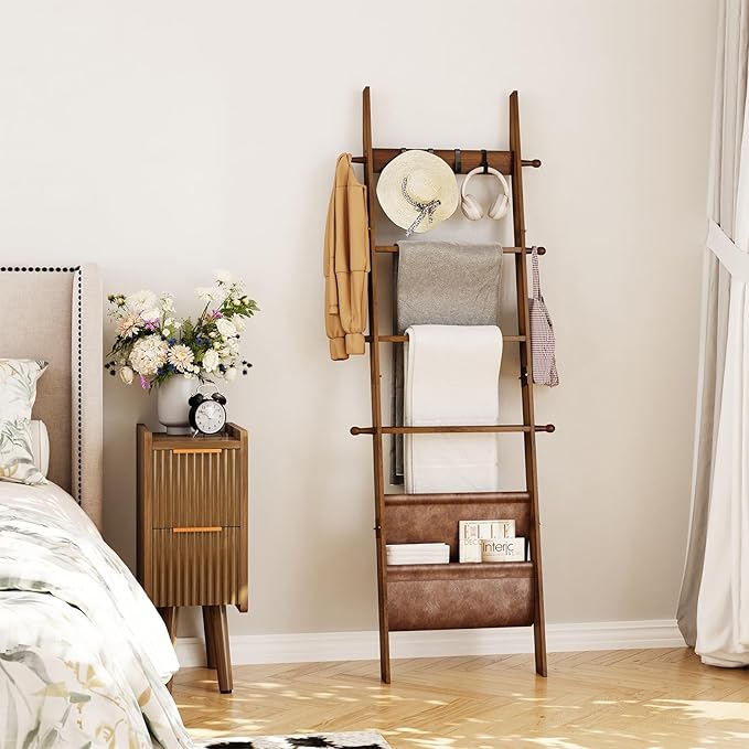 ELYKEN Blanket Ladder, 5-Tier Farmhouse Wooden Rack with Synthetic Leather Pocket, 4 Removable Hooks, Decorative Leaning Ladd