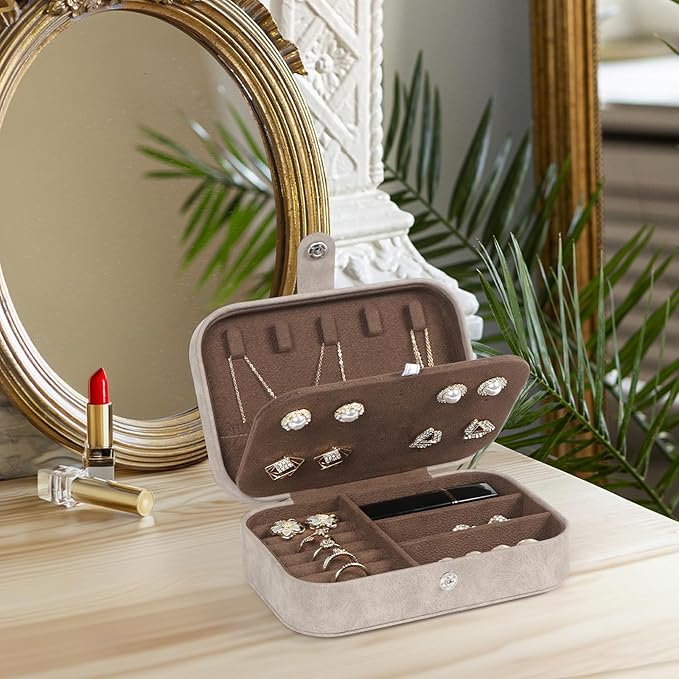 Hatori Travel Jewelry Box, PU Leather Small Jewelry Organizer for Women Girls, Portable Mini Travel Case Display Storage Hold