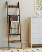 Hzuaneri Blanket Ladder for Living Room, Decorative Quilt Rack with 4 Removable Hooks, 5-Tier Farmhouse Ladder Holder Shelf O
