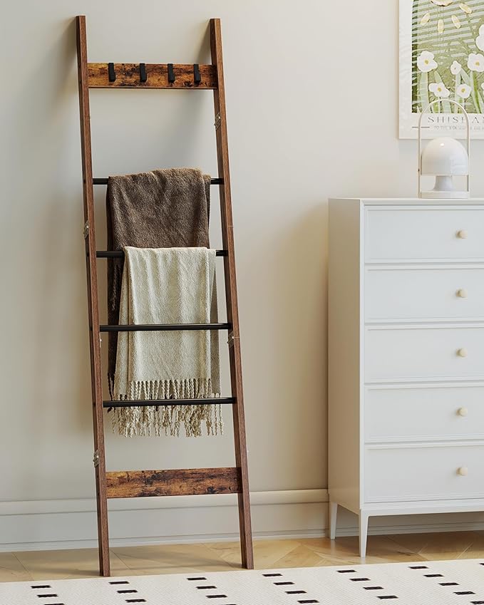 Hzuaneri Blanket Ladder for Living Room, Decorative Quilt Rack with 4 Removable Hooks, 5-Tier Farmhouse Ladder Holder Shelf O