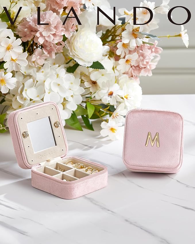 Vlando Travel Jewelry Box for Girls Women, Initial Jewelry Organizer Box Travel Must Haves Jewelry Case for Girls, Necklace E