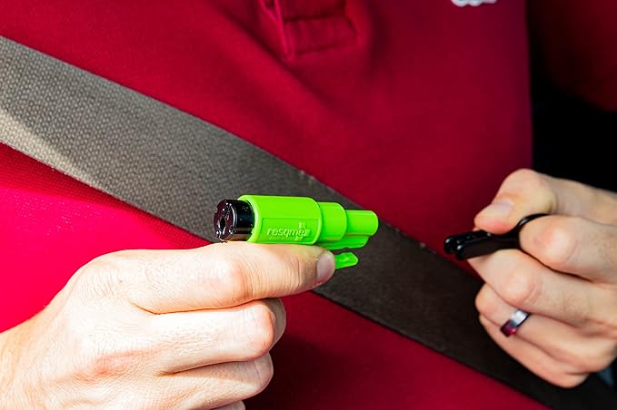resqme The Original Emergency Keychain Car Escape Tool, 2-in-1 Seatbelt Cutter and Window Breaker, Made in USA, Pack of 6, Bl