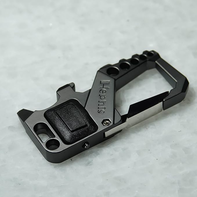 Hephis Skull Heavy Duty Key Chain,Car Emergency Escape Tool, Seat belt Cutter,Bottle Opener,Carabiner Car Key Chains