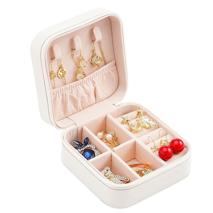 Neveika Portable Travel Mini Jewelry Box Leather Jewellery Ring Organizer Case Storage Gift Box Girls Women (4pcs White).