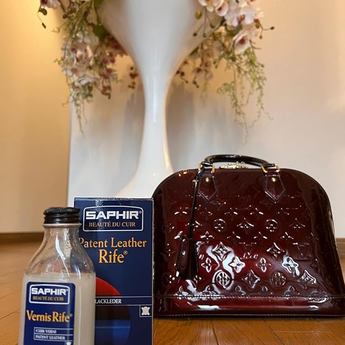 SAPHIR Vernis Rife - Patent Leather Cleaner - Shine, Clean and Protect against Cracking - Black - 100mL