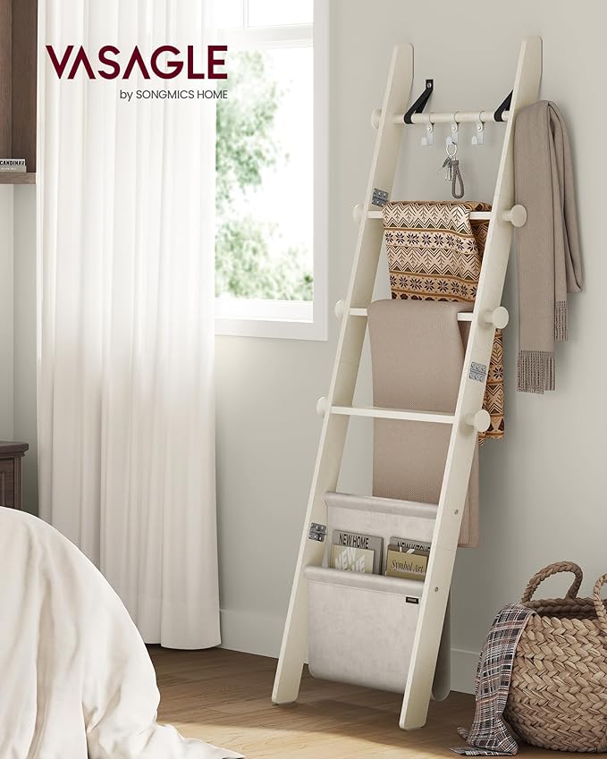VASAGLE Blanket Ladder for Living Room, 5-Tier Wooden Ladder Shelf, Decorative Farmhouse Blanket Rack with Synthetic Leather 