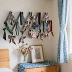 SKOLOO Accordion Wall Hanger with 16 Hooks, Modern Expandable Coat Rack Hat Rack for Wall, Solid Wooden, Dusty Gray Oak