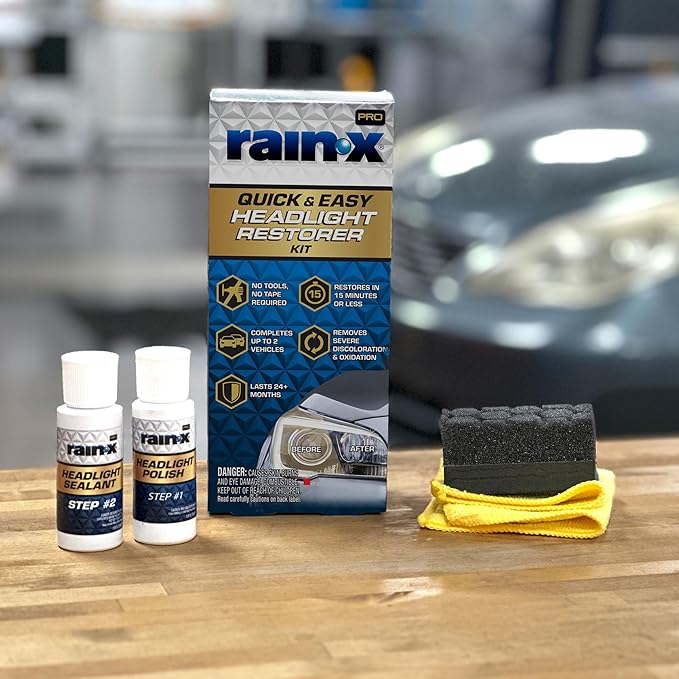 Rain-X 610200 2-Step Headlight Restorer Kit, Restores Clarity of Headlights Preventing Oxidation & Discoloration, Quick & Eff