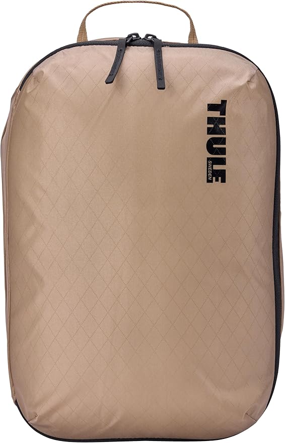 Thule Clean Dirty Packing Cube, Internal TPU Divider, Semitransparent Fabric, Easy to Pack, YKK Zippers