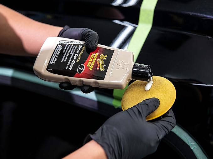 Meguiar's M716 Mirror Glaze Show Car Glaze, Exceptional Polish Restores a Deep Wet Shine - 16 Oz Bottle (Packaging May Vary)