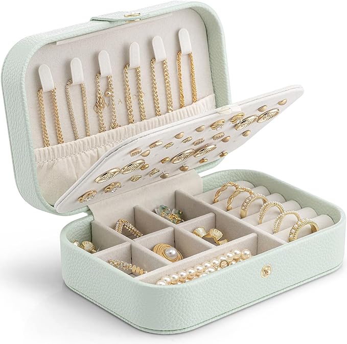VLANDO Travel Jewelry Case for Women Girls Mothers, PU Leather Portable Small Jewelry Box for Rings, Necklaces, Bracelets, Ea