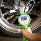 OEMTOOLS 24412 Digital Tire Inflator with Tire Pressure Gauge, Digital LCD Display, 0 to 175 PSI Air Pressure Gauge for Tires with 21” Hose and Clip-On Air Chuck