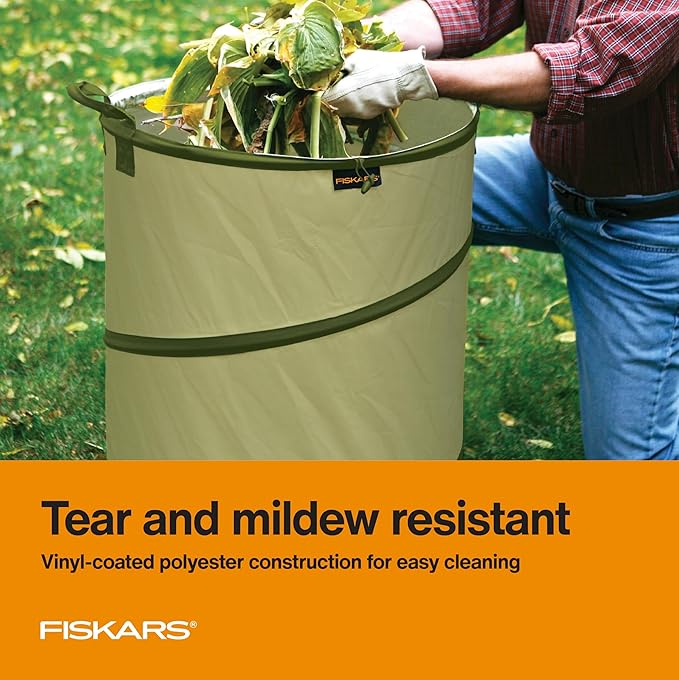 Fiskars Kangaroo Collapsible Spring Up Garden Bag for Yard Waste, Grass, Branches & Weeds, Tear & Mildew Resistant Vinyl-Coat