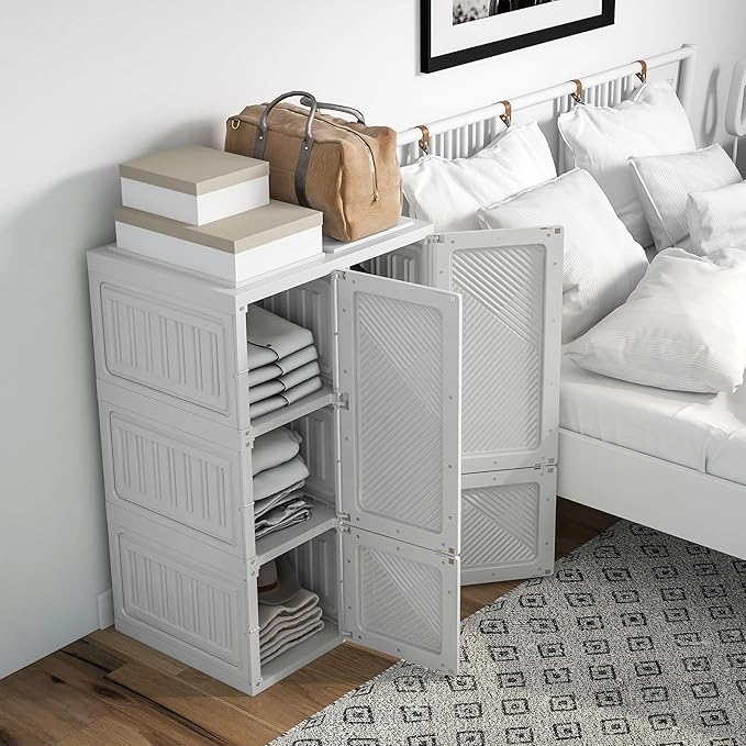 HOMCOM Portable Wardrobe Closet, Folding Clothes Storage Organizer with 3 Cube Compartments, Hanging Rod, 4 Magnet Doors, Whi