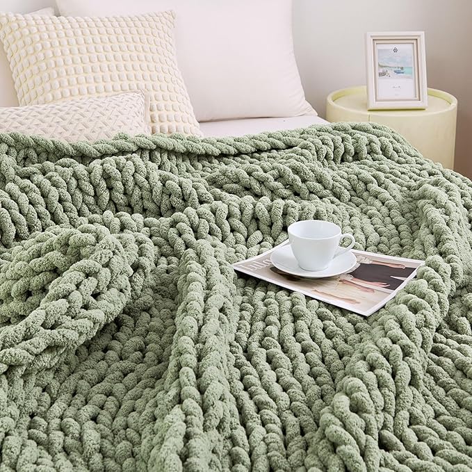 Admitrack Chunky Knit Blanket Throw, 100% Hand Knit Chenille Throw Blanket for Sofa & Home Decor, Soft and Cozy Knitted Throw