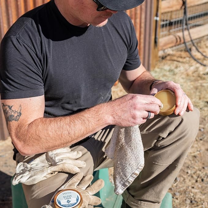 Snowshoe Glove Love, Made in USA Since 1927 - Protect, Condition, Restore & Waterproof - Multipurpose Baseball Glove Conditio