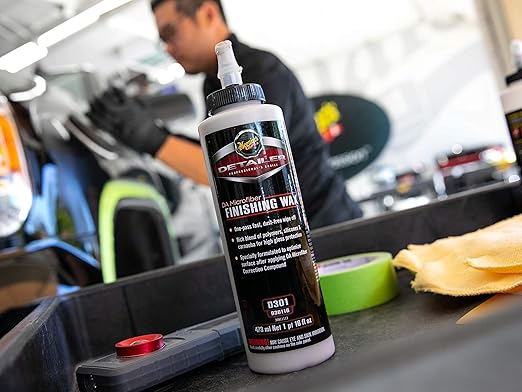 Meguiar's Professional DA Microfiber Finishing Wax D30116 - Pro Microfiber Wax That's Easy to Use and Removes Light Defect while Protecting, Ideal for Use with a DA Microfiber Finishing Disc, 16 Oz