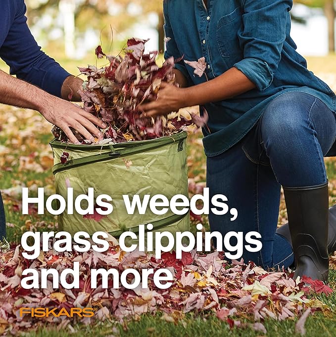 Fiskars Kangaroo Collapsible Spring Up Garden Bag for Yard Waste, Grass, Branches & Weeds, Tear & Mildew Resistant Vinyl-Coat
