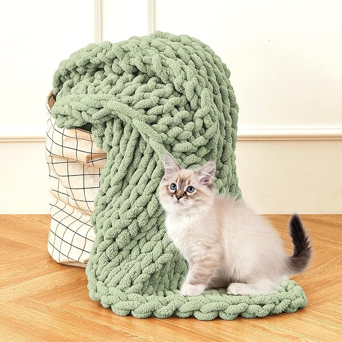 Admitrack Chunky Knit Blanket Throw, 100% Hand Knit Chenille Throw Blanket for Sofa & Home Decor, Soft and Cozy Knitted Throw