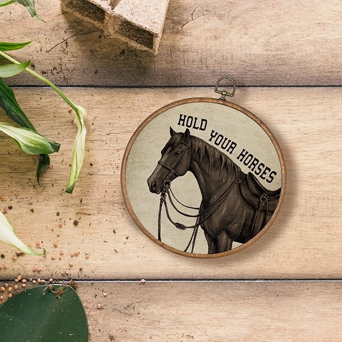 KSDUT Vintage Horse Wall Art Decor - Preppy Trendy Western Wall Art Canvas Frame Hanging Prints, Retro Inspirational Hold You