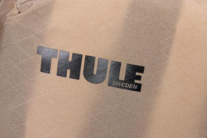 Thule Clean Dirty Packing Cube, Internal TPU Divider, Semitransparent Fabric, Easy to Pack, YKK Zippers
