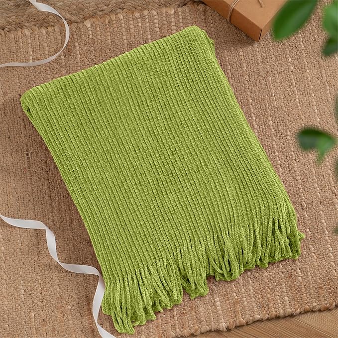 BATTILO HOME Apple Green Throw Blanket for Couch, Soft Chenille Knit Throws with Tassels for Home Decor, Spring Green Throws 